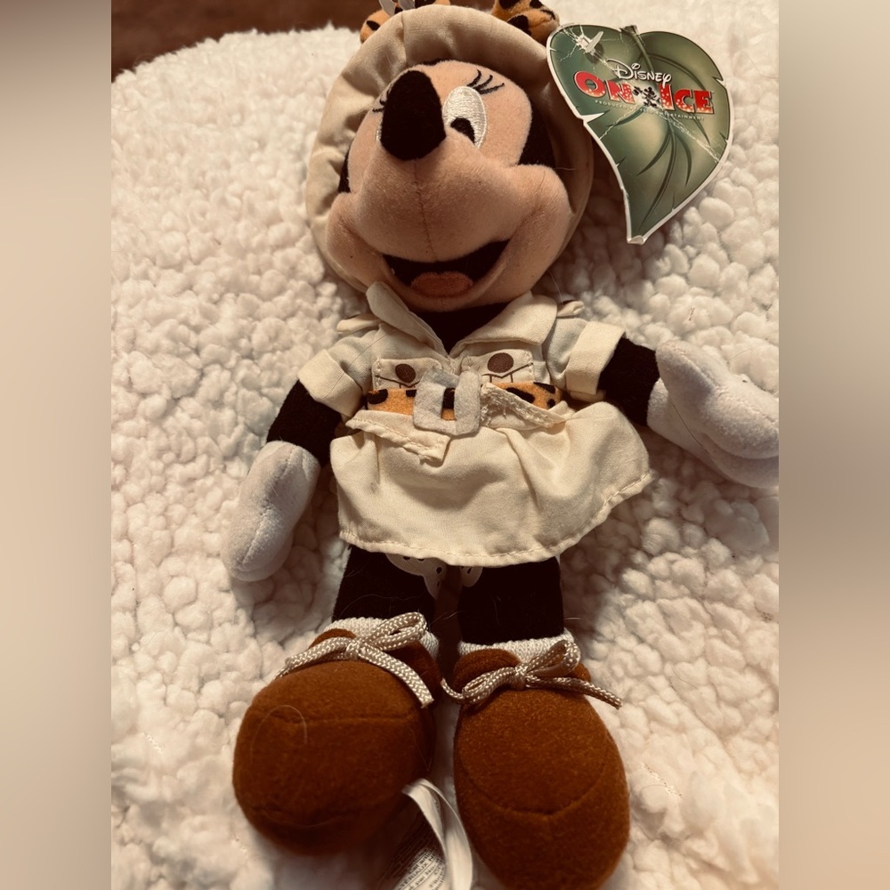 Disney On Ice Minnie Mouse Safari Jungle Explorer Bean Bag Plush, 10”